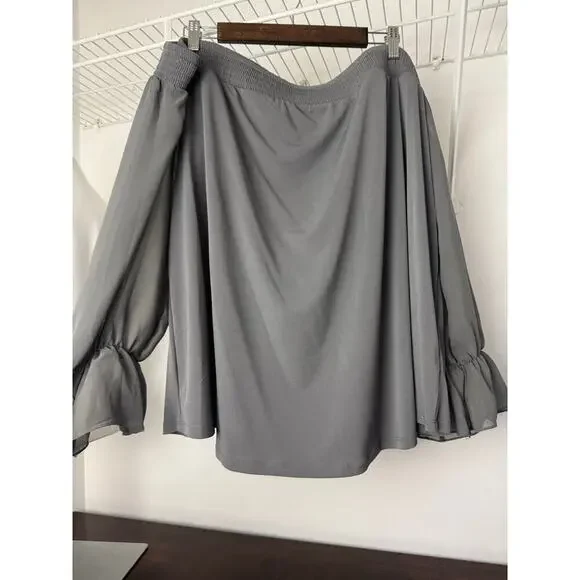 Torrid Off the Shoulder Blouse Size 3X Gray, Flowy NWT - Picture 2 of 12
